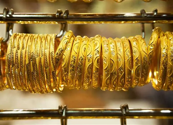 سعر الجرام يبلغ 5600 جنيه.. قفزة حادة في أسعار الذهب والسبائك اليوم الأحد 15 يونيو 2025 سعر الجرام يبلغ 5600 جنيه.. قفزة حادة في أسعار الذهب والسبائك اليوم الأحد 15 يونيو 2025