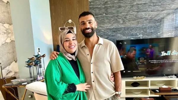 في يوم ميلاده.. أخت محمد صلاح تحتفل به بطريقتها الفريدة في يوم ميلاده.. أخت محمد صلاح تحتفل به بطريقتها الفريدة