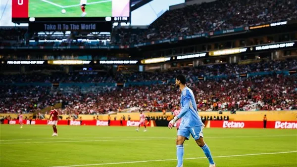 “الملك في موطنه” .. محمد الشناوي يسجل رقماً قياسياً غير مسبوق في تاريخ كأس العالم للأندية “الملك في موطنه” .. محمد الشناوي يسجل رقماً قياسياً غير مسبوق في تاريخ كأس العالم للأندية