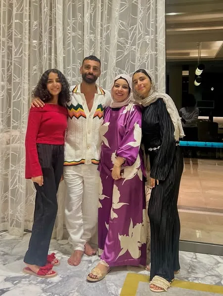 شقيقة محمد صلاح تتمنى له عيد ميلاد سعيد: “اللهم احفظك وابقك معنا” شقيقة محمد صلاح تتمنى له عيد ميلاد سعيد: “اللهم احفظك وابقك معنا”