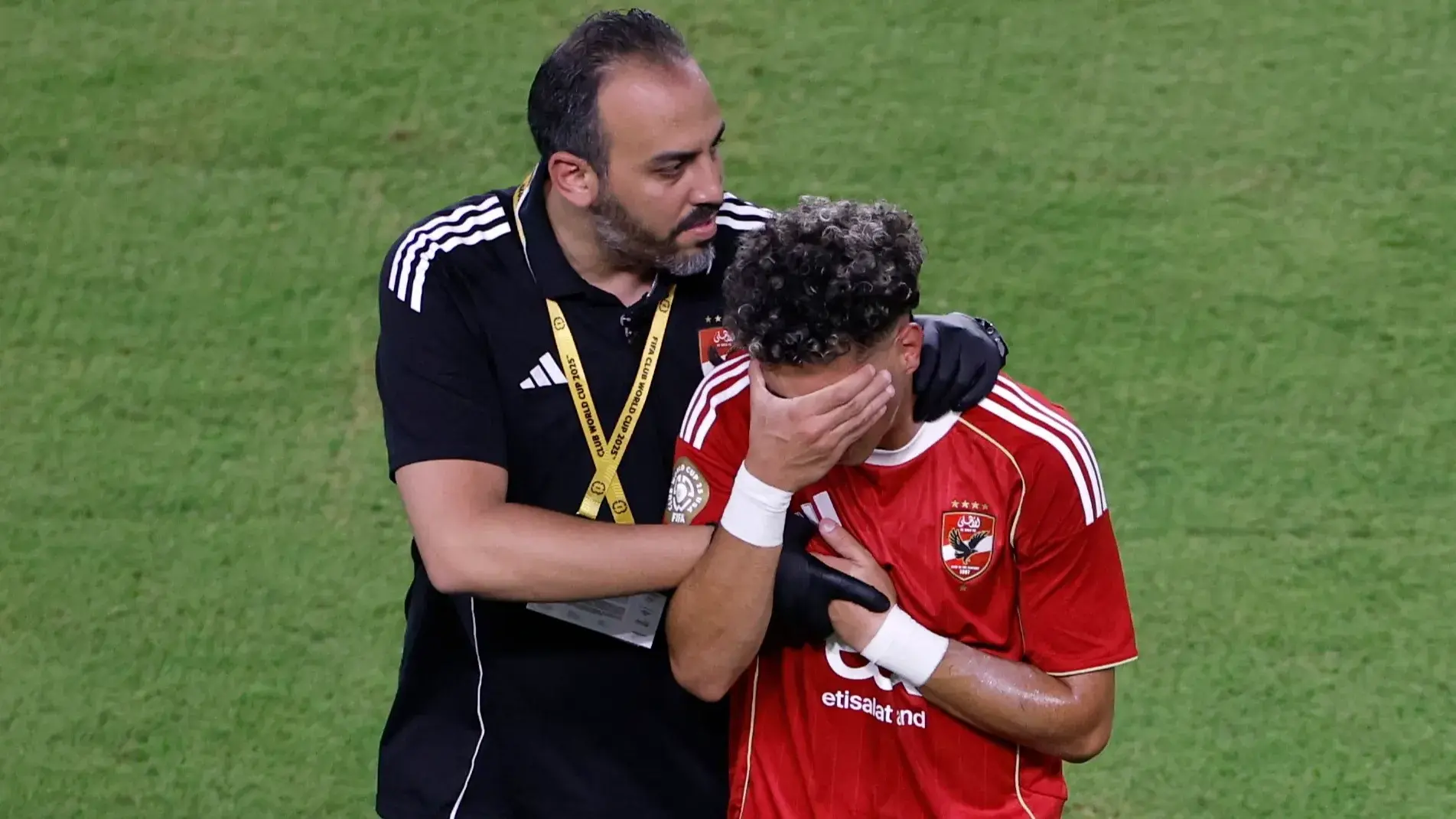 انتهاء رحلة امام عاشور في كأس العالم للأندية بسبب إصابته القوية انتهاء رحلة امام عاشور في كأس العالم للأندية بسبب إصابته القوية