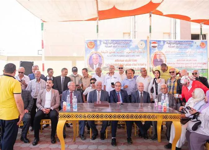 «خليفة» ي inaugurates the Agricultural Engineers Club in Port Said to Enhance Services for Engineers and Advance Egyptian Agriculture. «خليفة» ي inaugurates the Agricultural Engineers Club in Port Said to Enhance Services for Engineers and Advance Egyptian Agriculture.