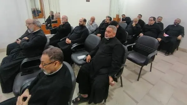الأنبا إبراهيم إسحق يجتمع بكهنة الأبرشية البطريركية الأنبا إبراهيم إسحق يجتمع بكهنة الأبرشية البطريركية
