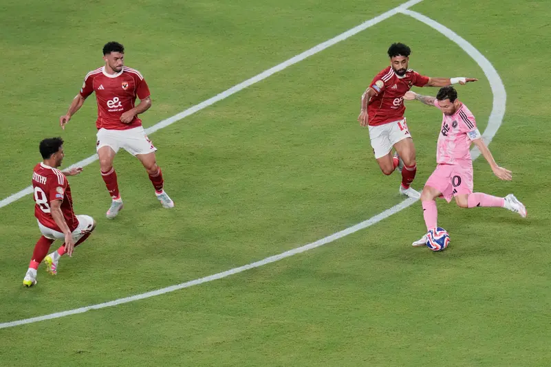 الأهلي يُجهض ميسي للمرة الأولى في تاريخ مشاركاته بكأس العالم للأندية الأهلي يُجهض ميسي للمرة الأولى في تاريخ مشاركاته بكأس العالم للأندية
