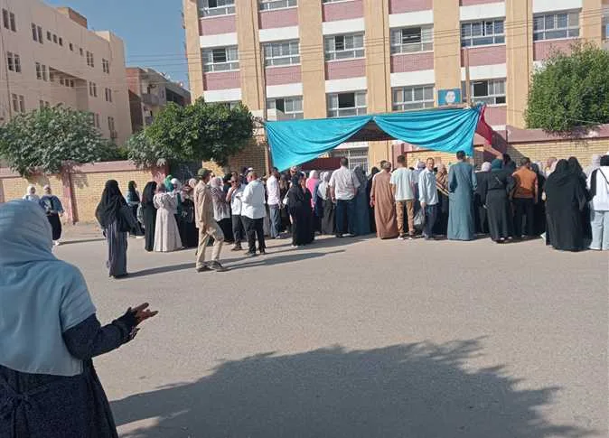 بدء ماراثون امتحانات الشهادة الثانوية في محافظة الشرقية بدء ماراثون امتحانات الشهادة الثانوية في محافظة الشرقية