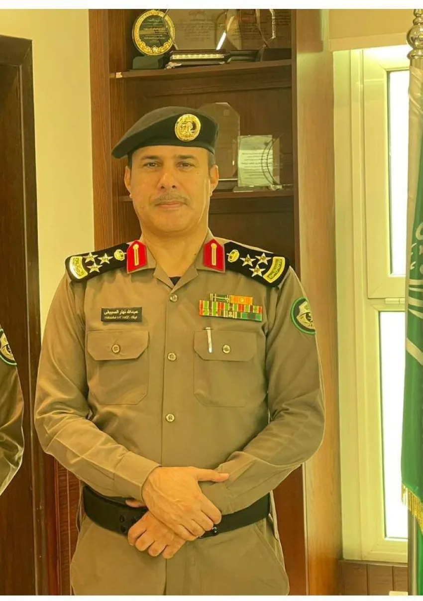 جهود مرور حائل في مراقبة مواقع المدارس والتجمعات خلال فترة الامتحانات جهود مرور حائل في مراقبة مواقع المدارس والتجمعات خلال فترة الامتحانات