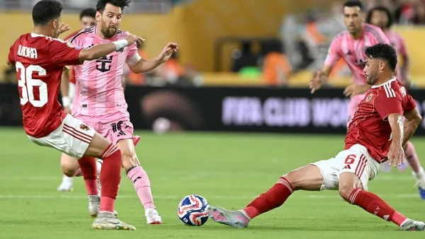 مهيب عبد الهادي: الأهلي فقد 3 نقاط سهلة وسيشعر بالندم بسببها مهيب عبد الهادي: الأهلي فقد 3 نقاط سهلة وسيشعر بالندم بسببها