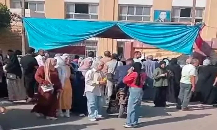 58 ألف طالب وطالبة يجتازون امتحانات الثانوية العامة في الإسكندرية 58 ألف طالب وطالبة يجتازون امتحانات الثانوية العامة في الإسكندرية