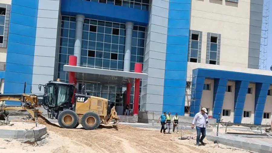 “الإسكان”: تحسين وصيانة الطرق وإنشاء مستشفى جديد في مدينة العبور “الإسكان”: تحسين وصيانة الطرق وإنشاء مستشفى جديد في مدينة العبور