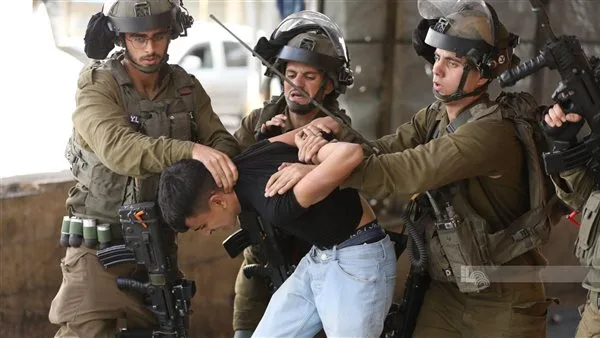 الاحتلال الإسرائيلي يعتقل 36 فلسطينياً على الأقل من الضفة الغربية الاحتلال الإسرائيلي يعتقل 36 فلسطينياً على الأقل من الضفة الغربية