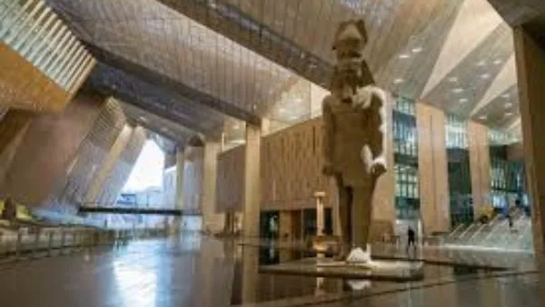 حسين عبد البصير: قرار تأجيل افتتاح المتحف المصري الكبير يُعتبر ذكياً. حسين عبد البصير: قرار تأجيل افتتاح المتحف المصري الكبير يُعتبر ذكياً.