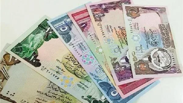 أسعار الدينار الكويتي مقابل الجنيه المصري ليوم الأحد 15 يونيو 2025 أسعار الدينار الكويتي مقابل الجنيه المصري ليوم الأحد 15 يونيو 2025