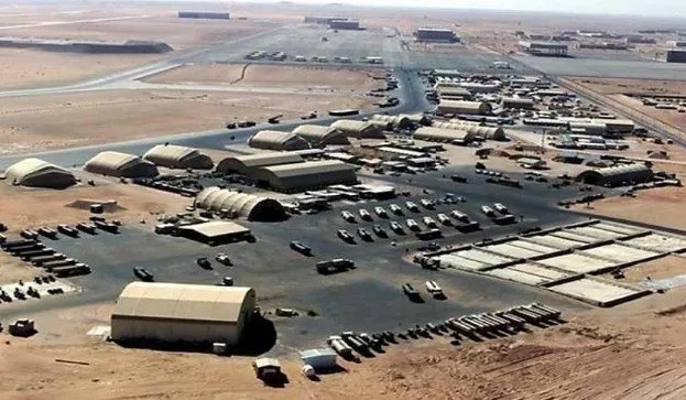 انفجارات قوية تستهدف قاعدة عين الأسد الأمريكية في العراق انفجارات قوية تستهدف قاعدة عين الأسد الأمريكية في العراق