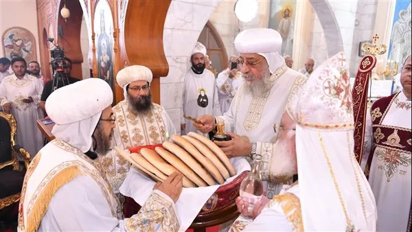 البابا تواضروس يقود صلاة الأحد في العلمين البابا تواضروس يقود صلاة الأحد في العلمين