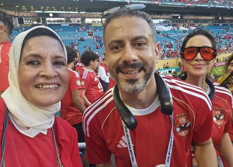 مجموعة من نجوم الفن في مصر 