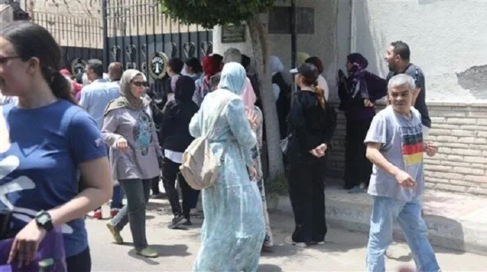 حالة الطقس في اليوم الأول من امتحانات الثانوية العامة 2025: «مخاوف الآباء بين ارتفاع الحرارة والقلق» حالة الطقس في اليوم الأول من امتحانات الثانوية العامة 2025: «مخاوف الآباء بين ارتفاع الحرارة والقلق»