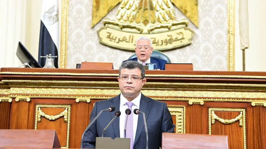 رئيس لجنة الاقتصاد في البرلمان: وجود الدولة في النشاط الاقتصادي ليس هدفًا بحد ذاته، بل يسعى لتحقيق أهداف اجتماعية. رئيس لجنة الاقتصاد في البرلمان: وجود الدولة في النشاط الاقتصادي ليس هدفًا بحد ذاته، بل يسعى لتحقيق أهداف اجتماعية.