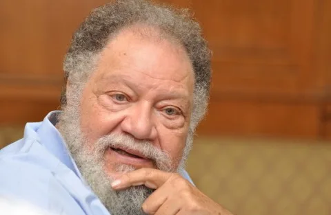 الـ’ألكسو’ تختار الفنان المصري يحيى الفخراني ليكون شخصية العام في الثقافة الـ’ألكسو’ تختار الفنان المصري يحيى الفخراني ليكون شخصية العام في الثقافة