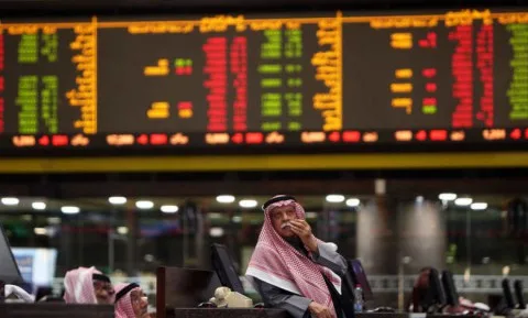 تراجع الأسواق المالية في الخليج ومصر نتيجة التوترات بين إيران وإسرائيل تراجع الأسواق المالية في الخليج ومصر نتيجة التوترات بين إيران وإسرائيل