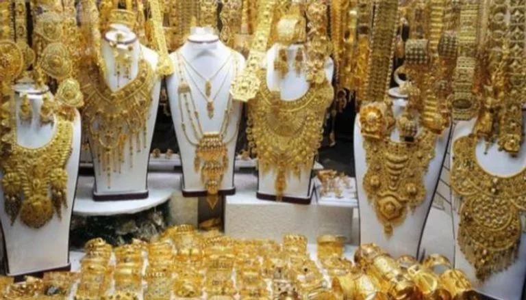 أسعار الذهب في سلطنة عمان اليوم الأحد 15 يونيو 2025: انخفاض غير متوقع أسعار الذهب في سلطنة عمان اليوم الأحد 15 يونيو 2025: انخفاض غير متوقع