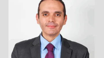 مدحت نافع: الآثار السلبية للاقتصاد العالمي تؤثر بشكل مباشر على أسعار المعادن والنفط والعملات.