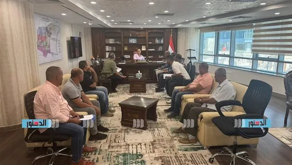 إجراءات مشددة لشركات النظافة في القاهرة الجديدة لتحسين الأداء ومحاسبة المتهاونين إجراءات مشددة لشركات النظافة في القاهرة الجديدة لتحسين الأداء ومحاسبة المتهاونين