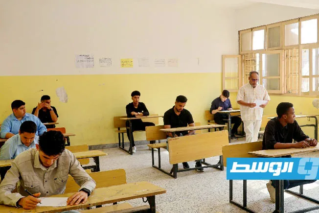 بدء امتحانات الثانوية العامة مع اختبارين في الكتابة والتعبير بدء امتحانات الثانوية العامة مع اختبارين في الكتابة والتعبير
