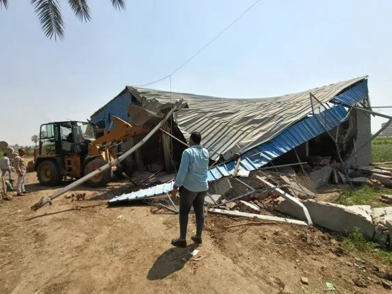 محافظ الجيزة: تنفيذ 25 قرار إزالة في المرحلة الثانية من الحملة الـ26 ضد التعديات محافظ الجيزة: تنفيذ 25 قرار إزالة في المرحلة الثانية من الحملة الـ26 ضد التعديات