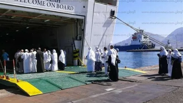 عودة حجاج البر عبر ميناء نويبع: نظام متكامل يضمن استعداد الدولة لمواسم الحج. عودة حجاج البر عبر ميناء نويبع: نظام متكامل يضمن استعداد الدولة لمواسم الحج.