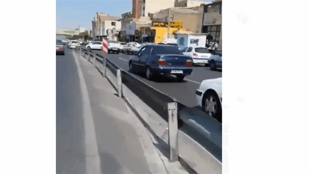 ازدحام في محطات الوقود في طهران بعد الهجمات الإسرائيلية على إيران (فيديو) ازدحام في محطات الوقود في طهران بعد الهجمات الإسرائيلية على إيران (فيديو)