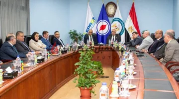 أموك وإيبروم يبرمان اتفاقية التشغيل وتقديم الدعم الفني