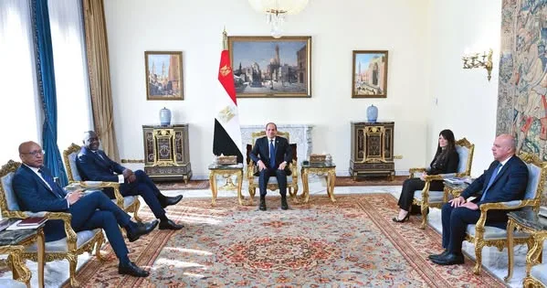 الرئيس السيسي يناقش مع مؤسسة التمويل الدولية تعزيز الاستثمارات وتمويل القطاع الخاص الرئيس السيسي يناقش مع مؤسسة التمويل الدولية تعزيز الاستثمارات وتمويل القطاع الخاص