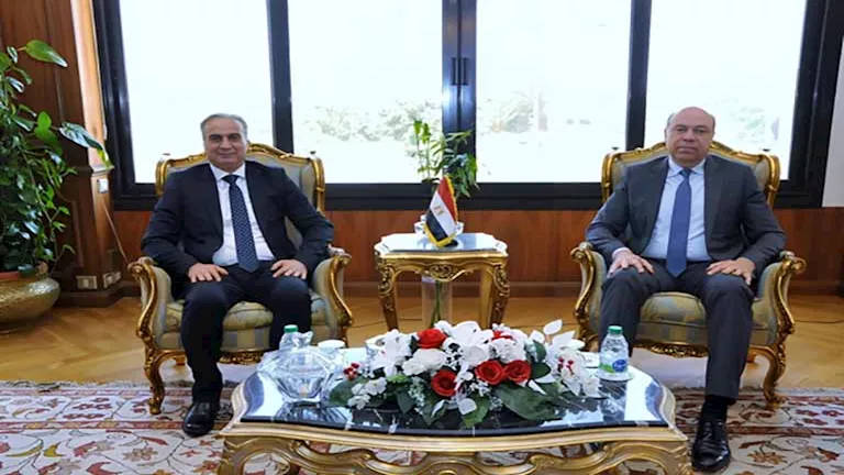 الطيران المدني: تحسين تجربة المسافر وتفعيل نظام الشكاوى في المطارات