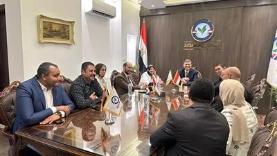 رئيس حزب الإصلاح والنهضة يلتقي بأمانة سوهاج لمناقشة استراتيجية التحرك الانتخابي واستعدادات الاستحقاقات المقبلة. رئيس حزب الإصلاح والنهضة يلتقي بأمانة سوهاج لمناقشة استراتيجية التحرك الانتخابي واستعدادات الاستحقاقات المقبلة.