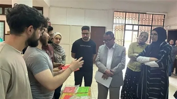كلية الطب تتيح فرصة للتعبير الفني في “اليوم الفني لتاريخ الطب” بجامعة قناة السويس كلية الطب تتيح فرصة للتعبير الفني في “اليوم الفني لتاريخ الطب” بجامعة قناة السويس