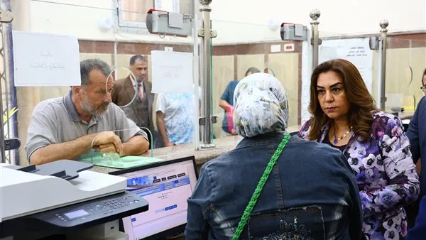 وزيرة التنمية المحلية تقوم بجولة غير متوقعة في حي عابدين لمراقبة تقدم العمل في المركز التكنولوجي. وزيرة التنمية المحلية تقوم بجولة غير متوقعة في حي عابدين لمراقبة تقدم العمل في المركز التكنولوجي.