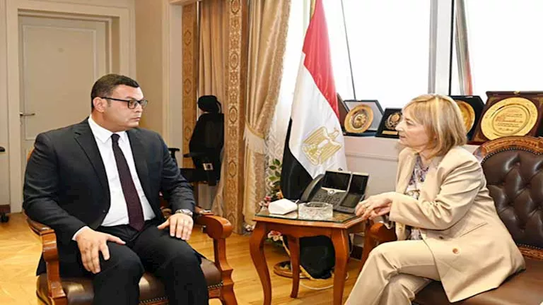 تفاصيل زيارة نائبة رئيس بنك الاستثمار الأوروبي لوزير الإسكان تفاصيل زيارة نائبة رئيس بنك الاستثمار الأوروبي لوزير الإسكان