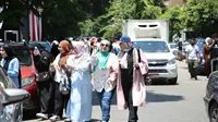 الطلاب في لجان الدقهلية الثانوية: ‘نحتاج إلى مروحيات’ بسبب ارتفاع درجات الحرارة الطلاب في لجان الدقهلية الثانوية: ‘نحتاج إلى مروحيات’ بسبب ارتفاع درجات الحرارة