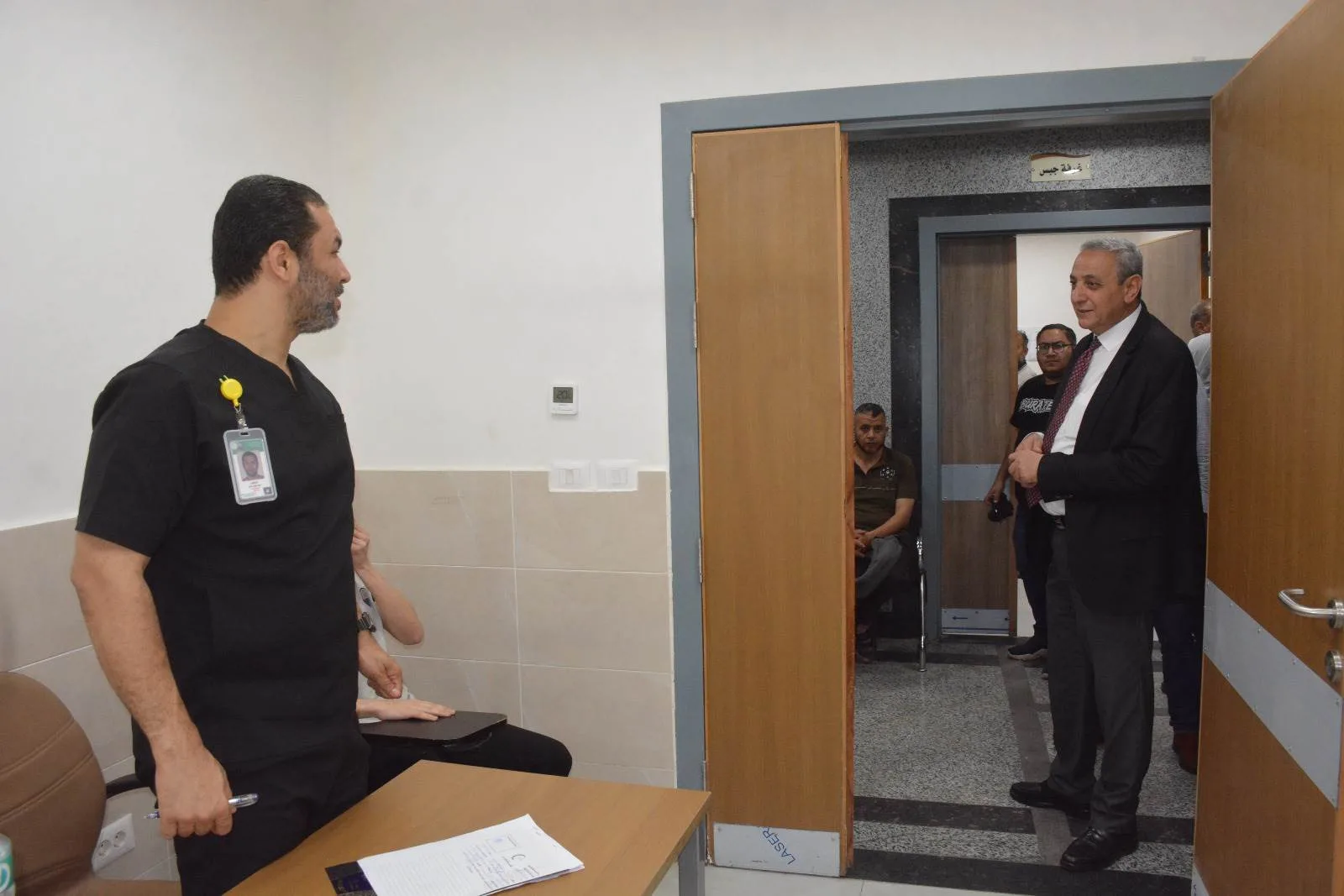 إطلالة بالصورة: محافظ الغربية يستعرض مبادرة “من بدري أمان” في مستشفى طنطا العام إطلالة بالصورة: محافظ الغربية يستعرض مبادرة “من بدري أمان” في مستشفى طنطا العام