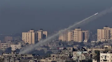 إيران تضرب إسرائيل بالصواريخ ونذير الخطر يُسمع في القدس وتل أبيب
