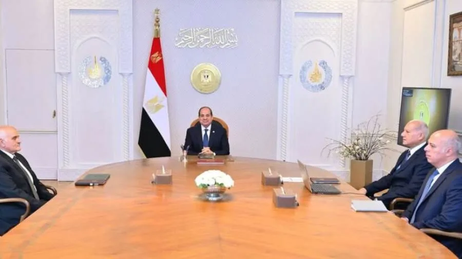 توجيهات رئاسية بشأن إعفاءات وتخفيضات للمنح الدراسية لصالح المستفيدين من صندوق الشهداء. توجيهات رئاسية بشأن إعفاءات وتخفيضات للمنح الدراسية لصالح المستفيدين من صندوق الشهداء.
