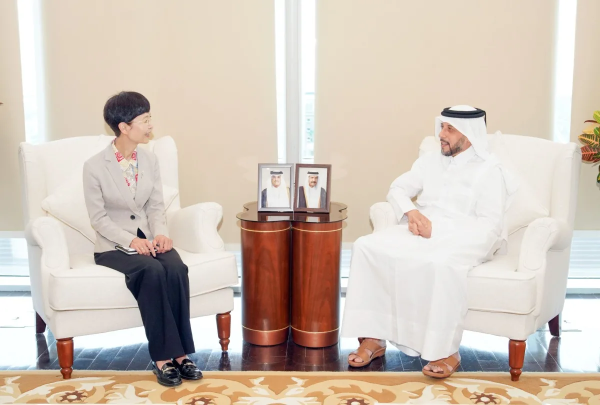 وزير الصحة العامة يلتقي بنائب وزير اللجنة الوطنية للصحة في الصين وزير الصحة العامة يلتقي بنائب وزير اللجنة الوطنية للصحة في الصين