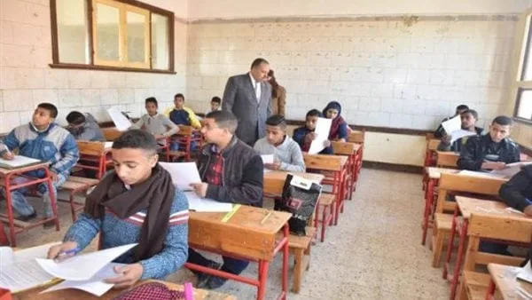 جدول اختبارات الثانوية العامة 2025 للفرعين العلمي والأدبي.. تحقق من مواعيد امتحاناتك الآن جدول اختبارات الثانوية العامة 2025 للفرعين العلمي والأدبي.. تحقق من مواعيد امتحاناتك الآن