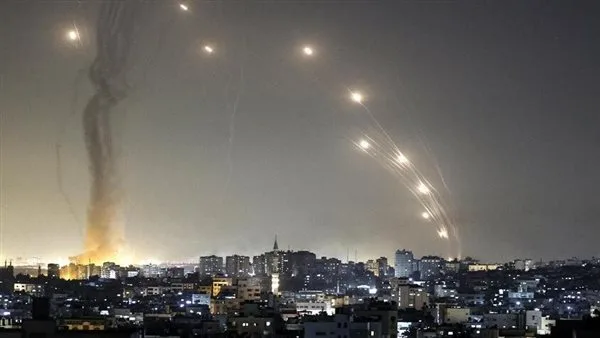 انفجار في مشهد الإيرانية.. والاحتلال: الضربة الأكثر بُعدًا منذ بداية الهجوم انفجار في مشهد الإيرانية.. والاحتلال: الضربة الأكثر بُعدًا منذ بداية الهجوم