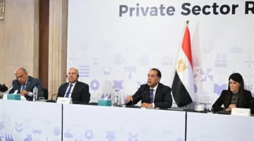 مدبولي يقود جلسة نقاش حول الإصلاحات الهيكلية لتعزيز قدرة القطاع الخاص على المنافسة