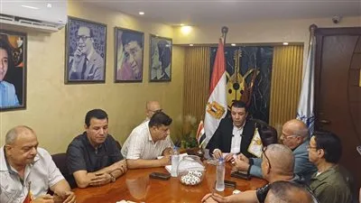 إجراء قرعة التحديث النصفي في مجلس نقابة المهن الموسيقية واستبعاد 6 أعضاء. إجراء قرعة التحديث النصفي في مجلس نقابة المهن الموسيقية واستبعاد 6 أعضاء.