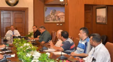 محافظ بورسعيد يناقش تحديات محصول الأرز في سهل الطينة ويؤكد على توفير المياه اللازمة للأراضي المصرح بزراعتها.