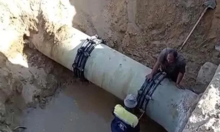 بعد توقف دام 8 ساعات.. استئناف إمدادات مياه الشرب في مدينة السادات بالمنوفية بعد توقف دام 8 ساعات.. استئناف إمدادات مياه الشرب في مدينة السادات بالمنوفية