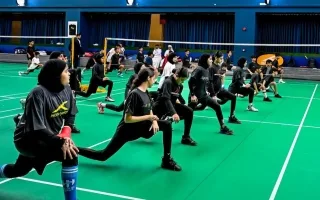 “الريشة الطائرة” الإماراتية تنافس في مسابقات دولية بإيطاليا وبلغاريا “الريشة الطائرة” الإماراتية تنافس في مسابقات دولية بإيطاليا وبلغاريا