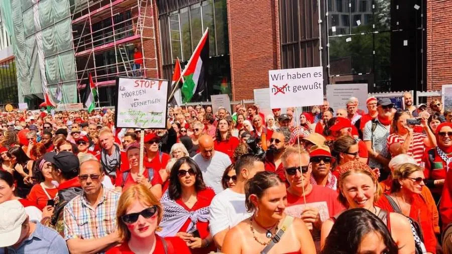 عشرات الآلاف يشاركون في تظاهرات في بروكسل دعماً لفلسطين عشرات الآلاف يشاركون في تظاهرات في بروكسل دعماً لفلسطين